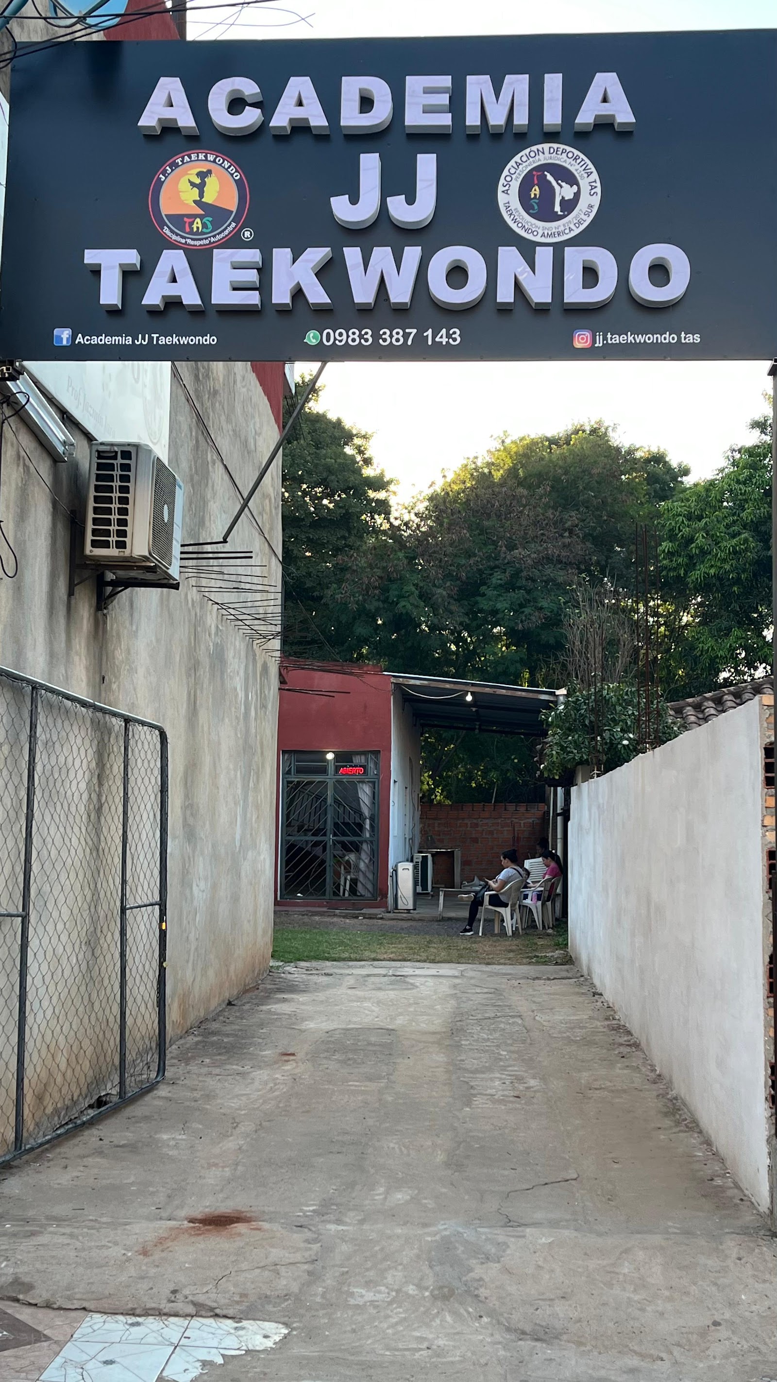 Academia JJ TAEKWONDO — Taekwondo en Limpio