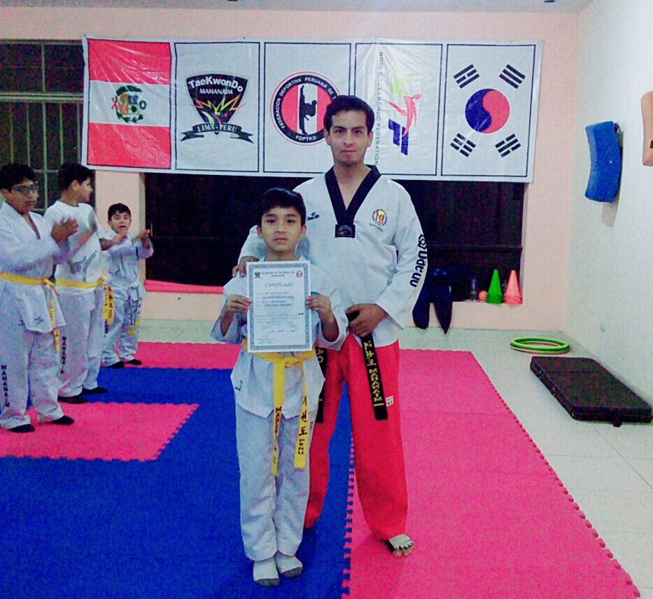 Escuela De Taekwondo Mahanaim Huanta — Taekwondo en Huanta