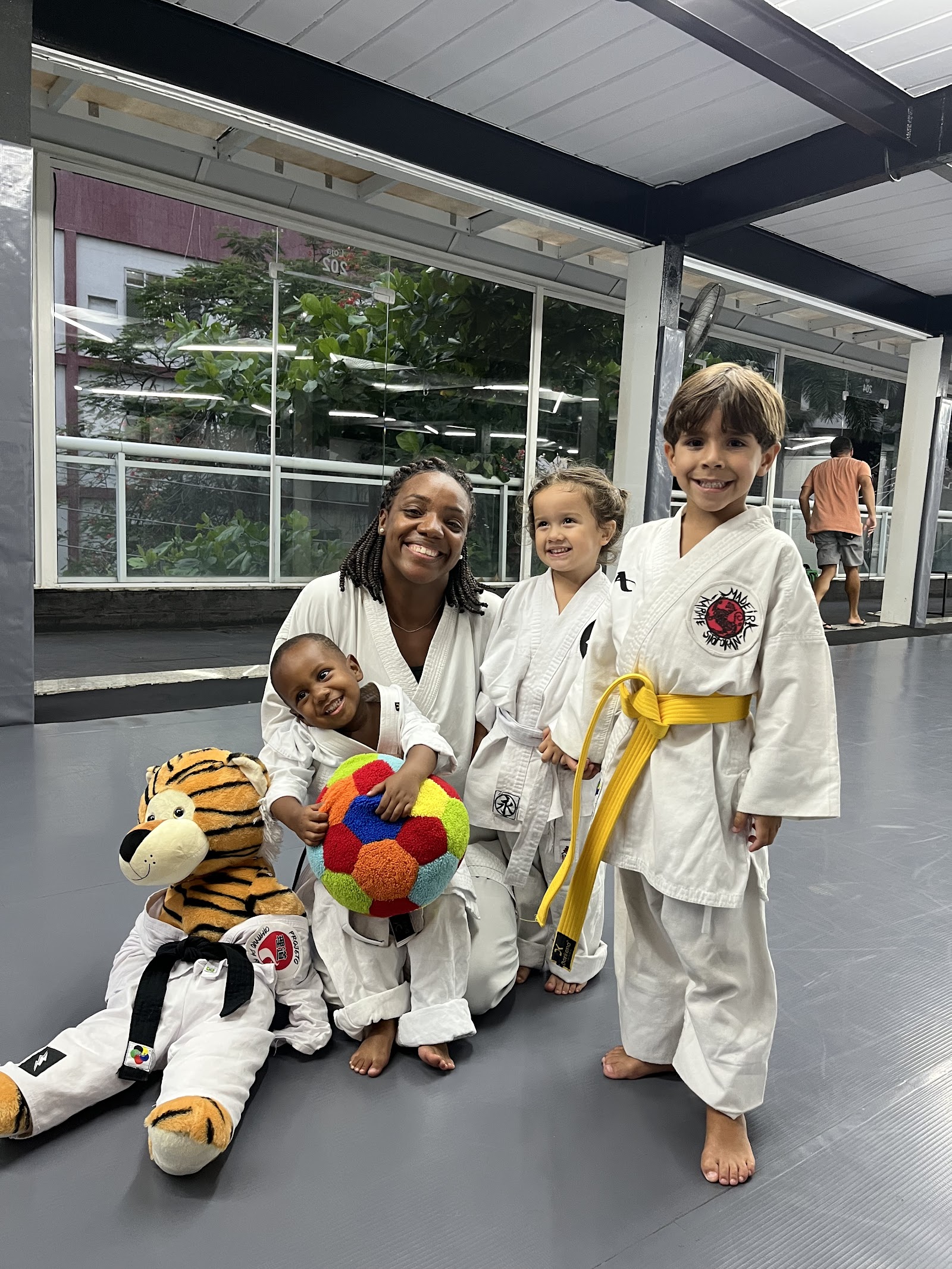 Madeira Karate Shotokan & Artes Marciais — Karate en Niterói
